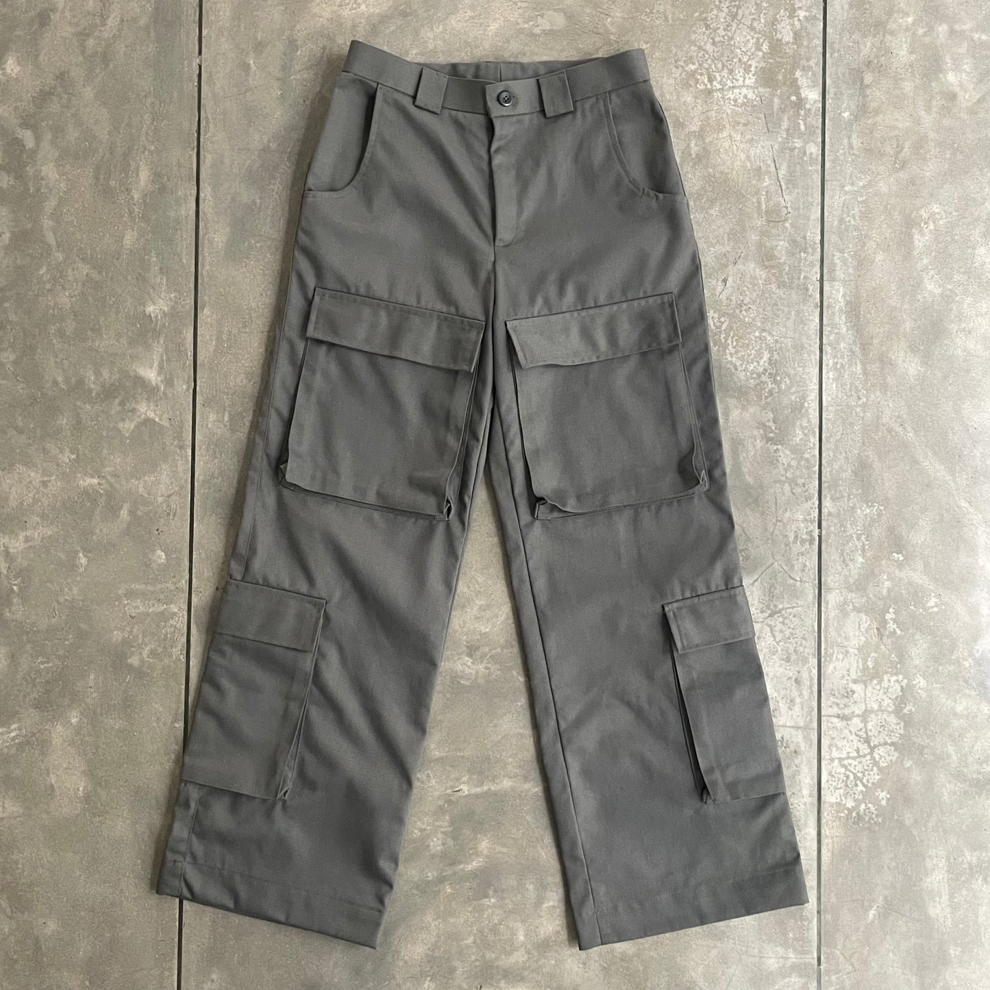 Multi Pocket Cargo Pant - Dull Green