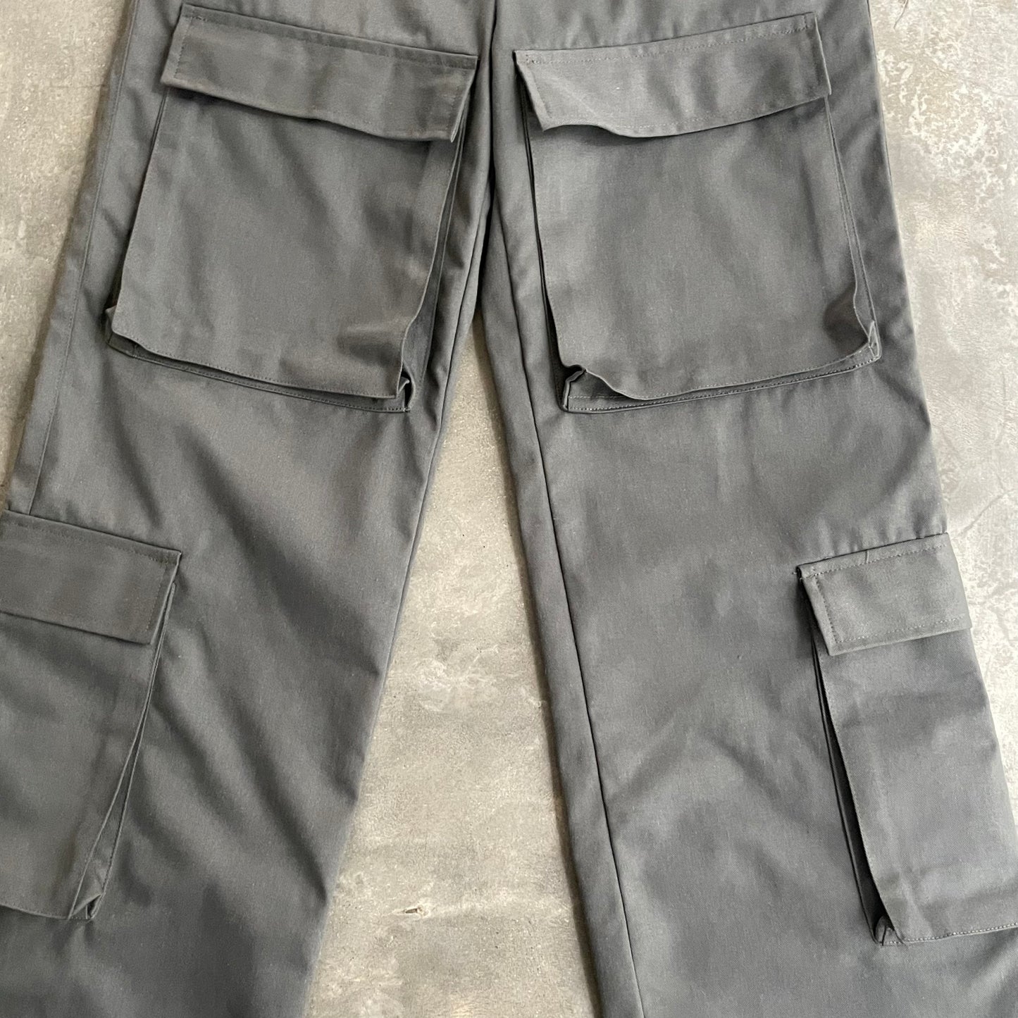 Multi Pocket Cargo Pant - Dull Green